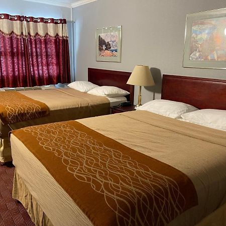 Liberty Inn Bowmanville Luaran gambar
